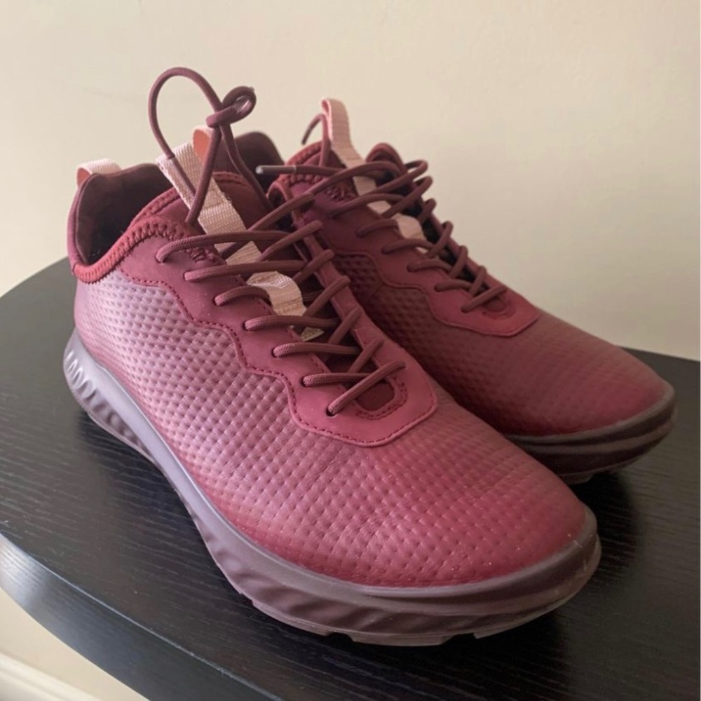 Ecco Burgundy Lace Up Walking Shoes Size 8 (Women’s EU 39)